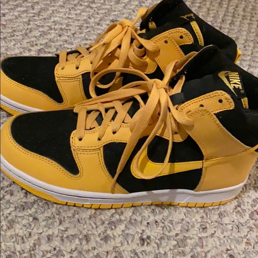 Nike Dunk Hi Varsity Maize 6.5Y